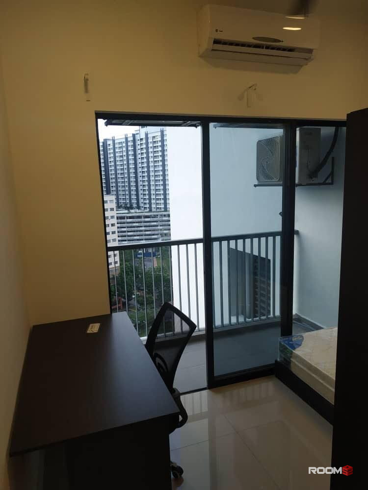 The Greens Subang West Room for Rent