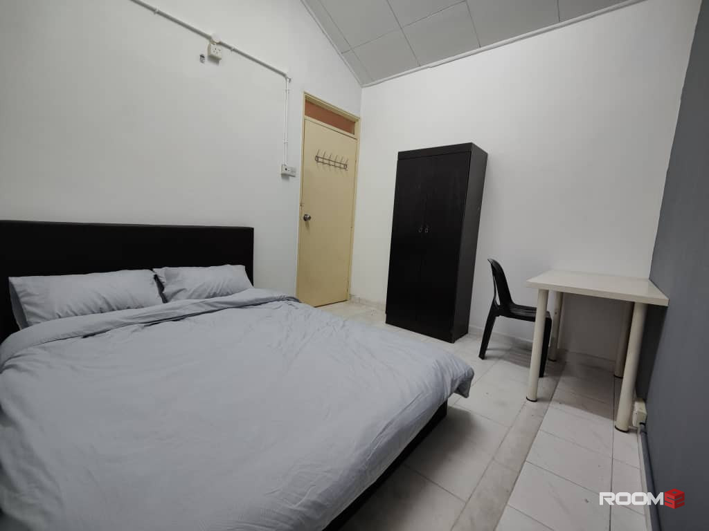 Deluxe Room with Private Bathroom @ Sunway PJS9 / Include Utilities & Fully Furnished