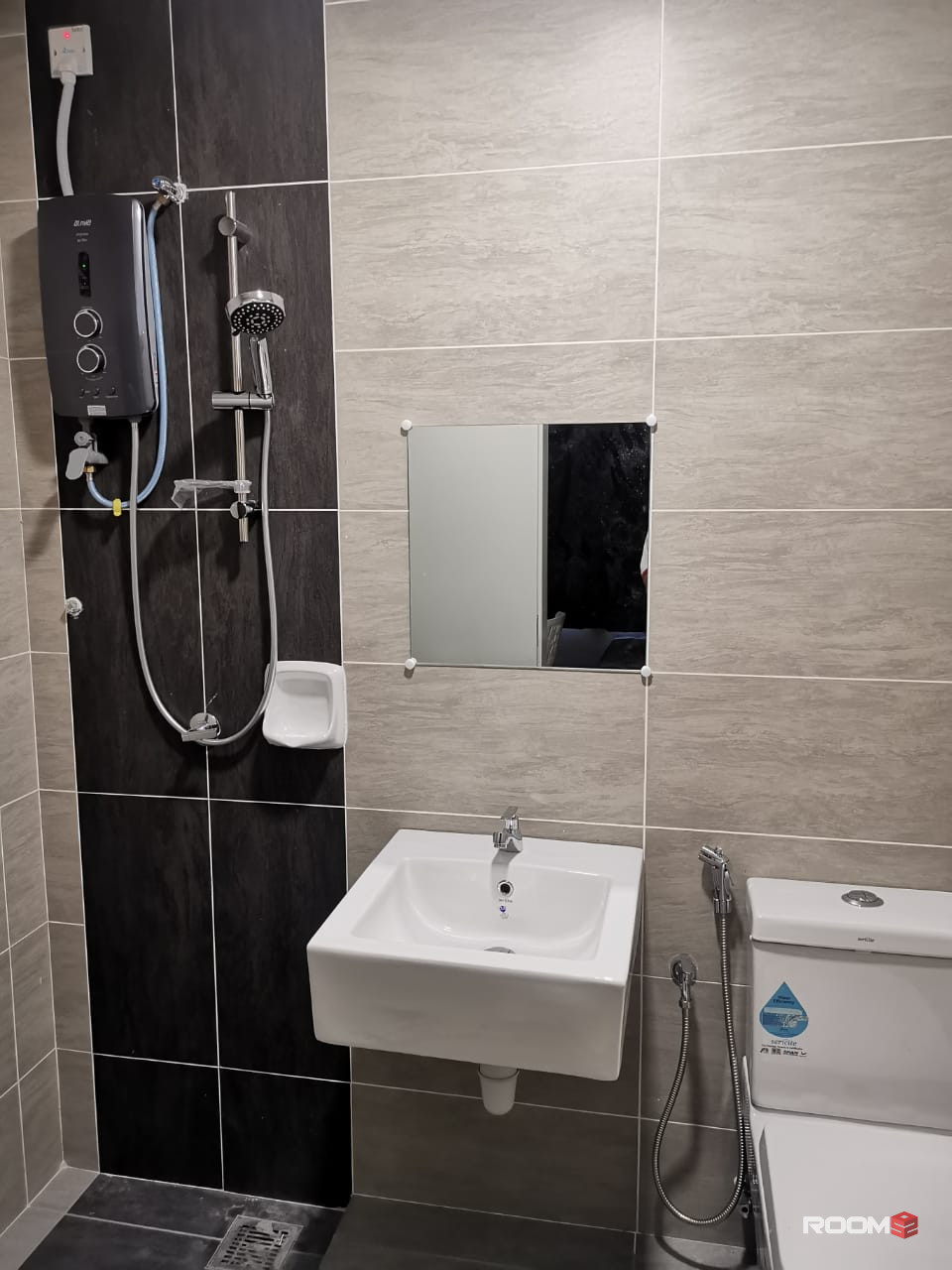 fully runished single room suasana damansara damai