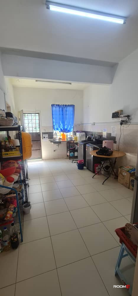 Female Unit Middle Room at Setia Alam , Klang HOTUNIT