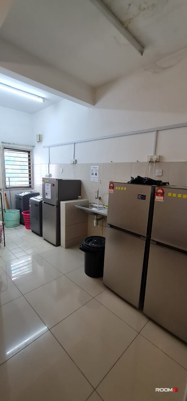 Fully Furnished Single Room at Setia Alam🚀🚀 Free WiFi, Utilities Included ⛳️⛳️⛳