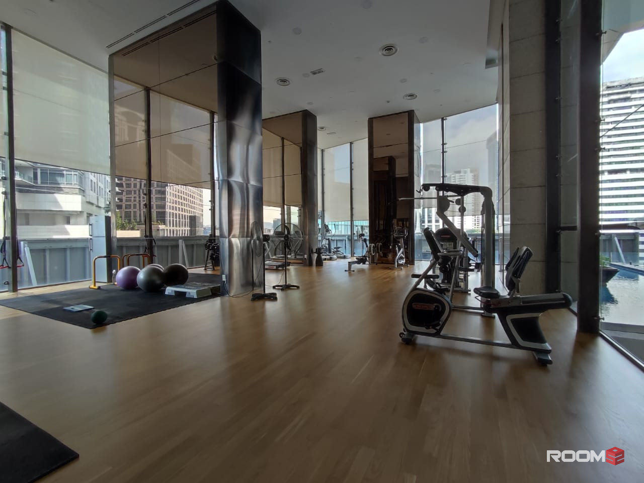 Banyan Tree Signature Pavilion, daily/monthly/yearly