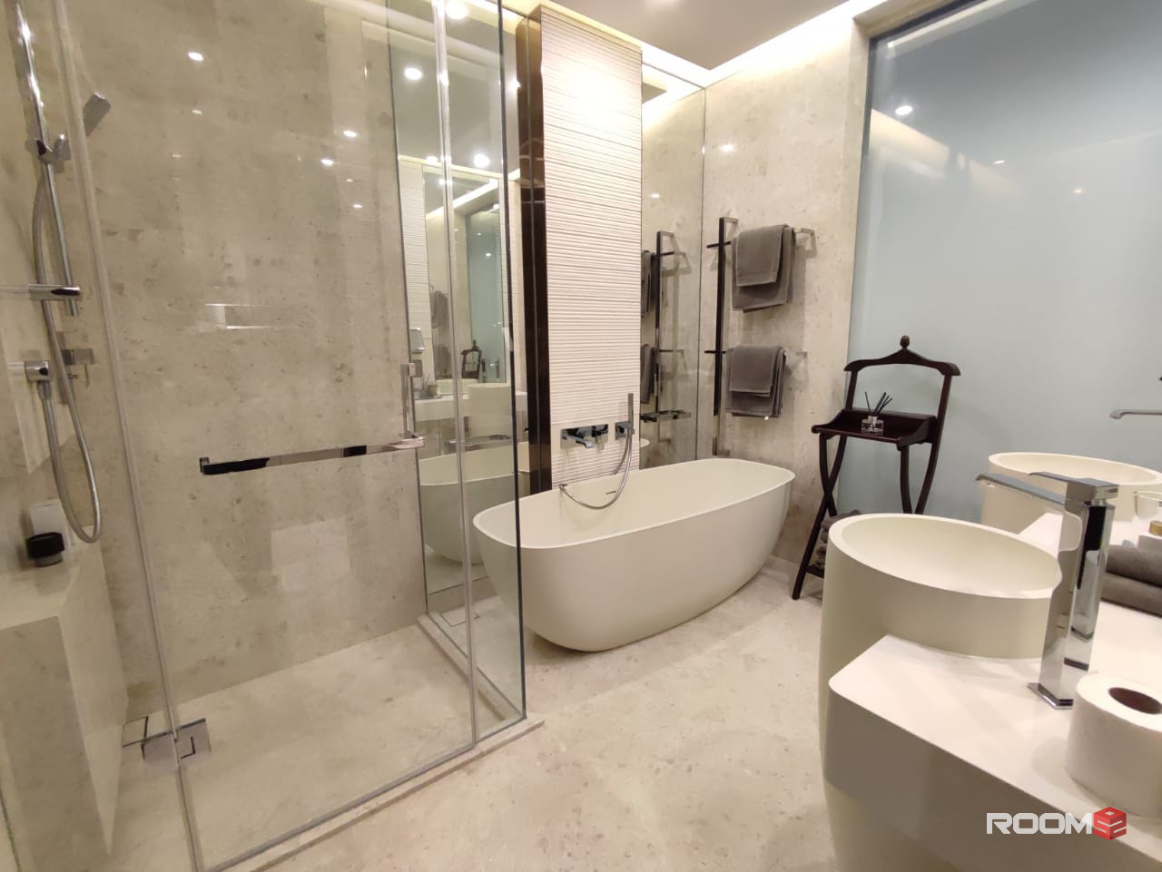 Banyan Tree Signature Pavilion, daily/monthly/yearly