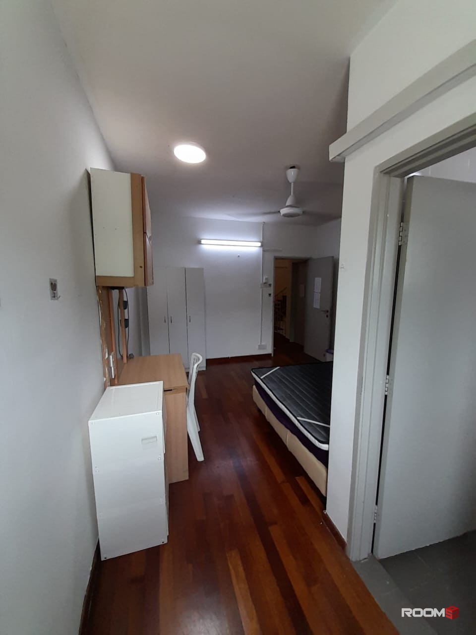 Middle Room With Private Bathroom at BUKIT TINGGI 2 Klang,Selangor