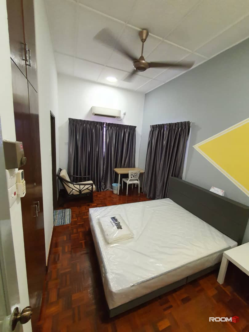 2-storey Terraced Small Room For Rent Newly Renovated units with brand NEW furniture.