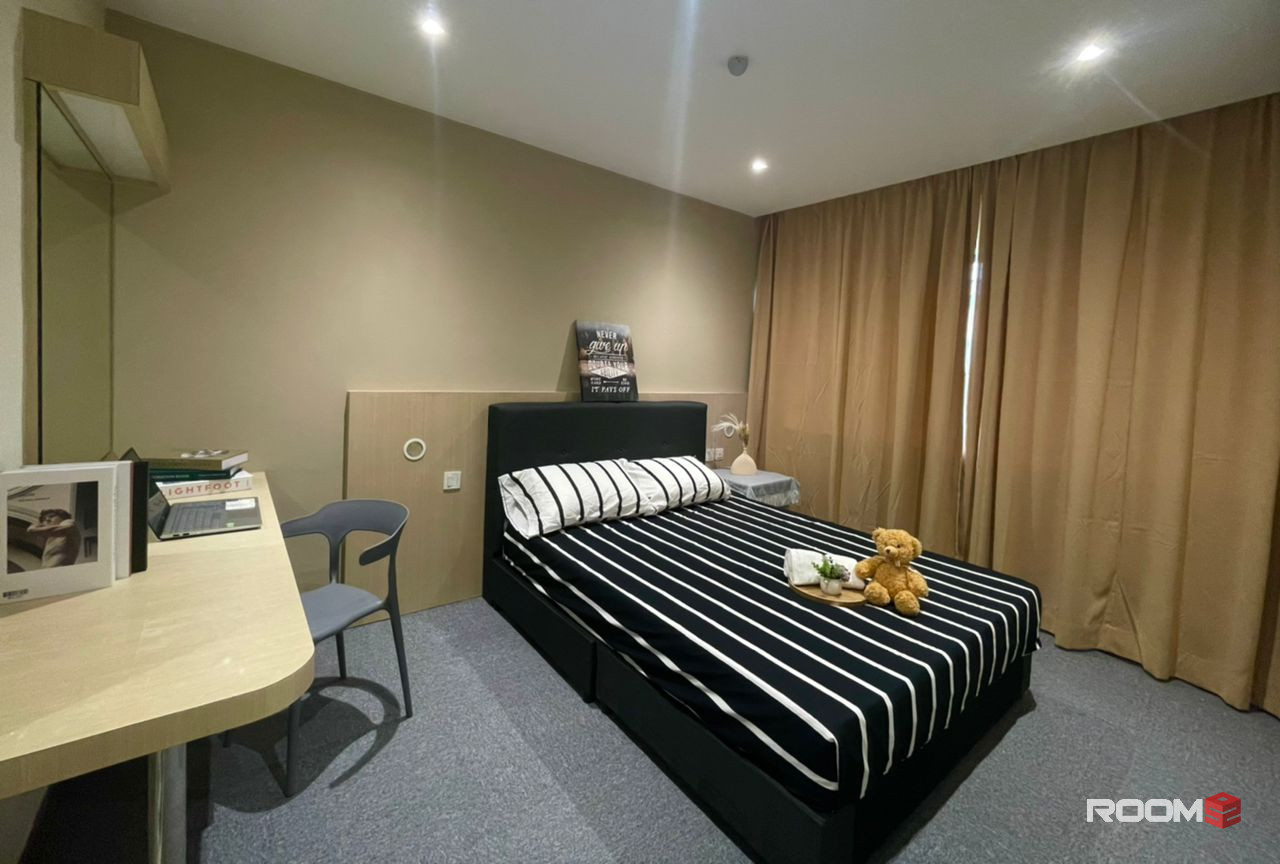 Hotel Room Rent : Zero Deposit, Private Master Room, Attached Bathroom, Non-Sharing, Nearby LRT Station Pudu KL