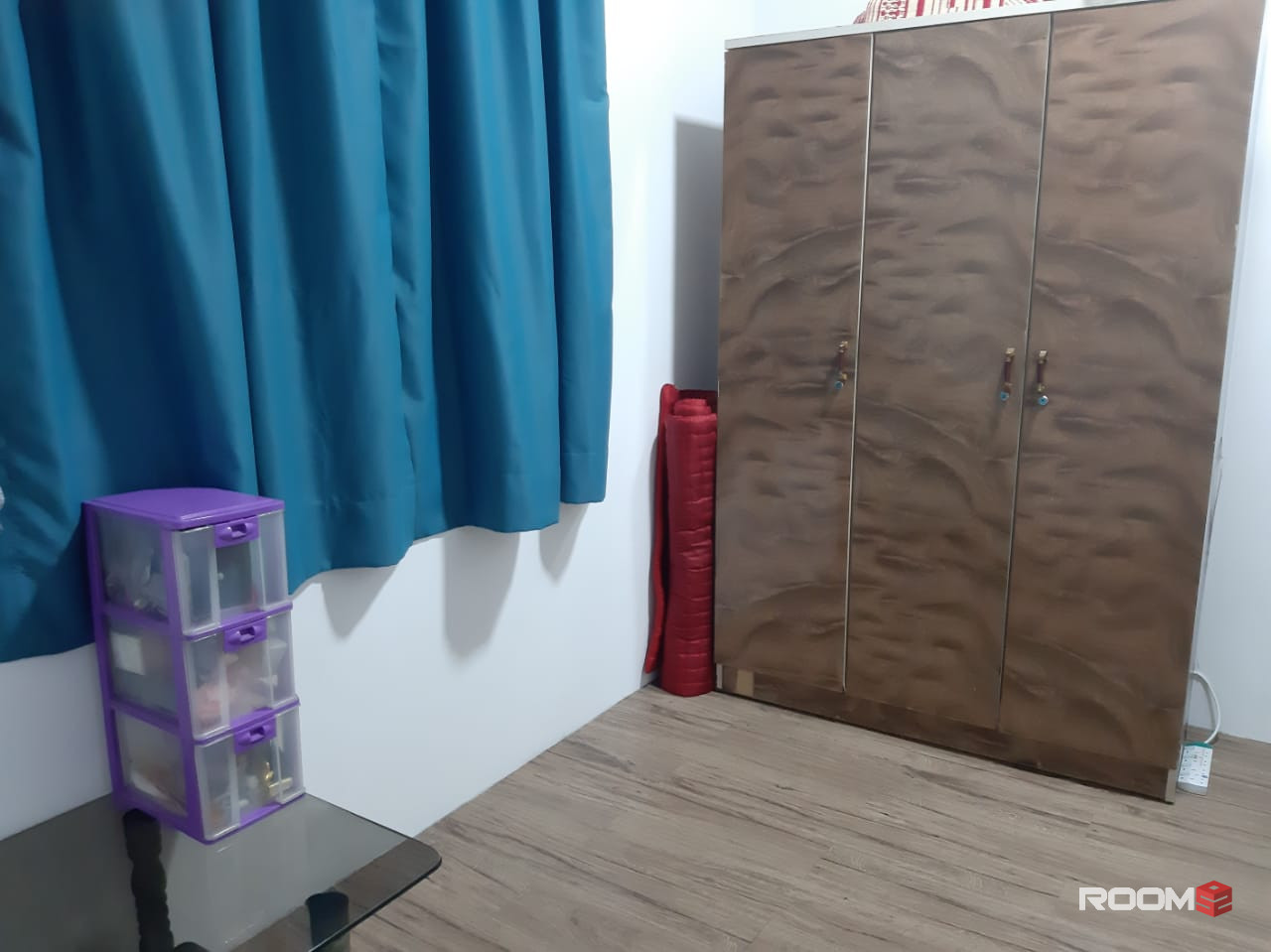 Middle Room in 737 Resisdensi Gembira, Kuchai Lama, Old Klang Road
