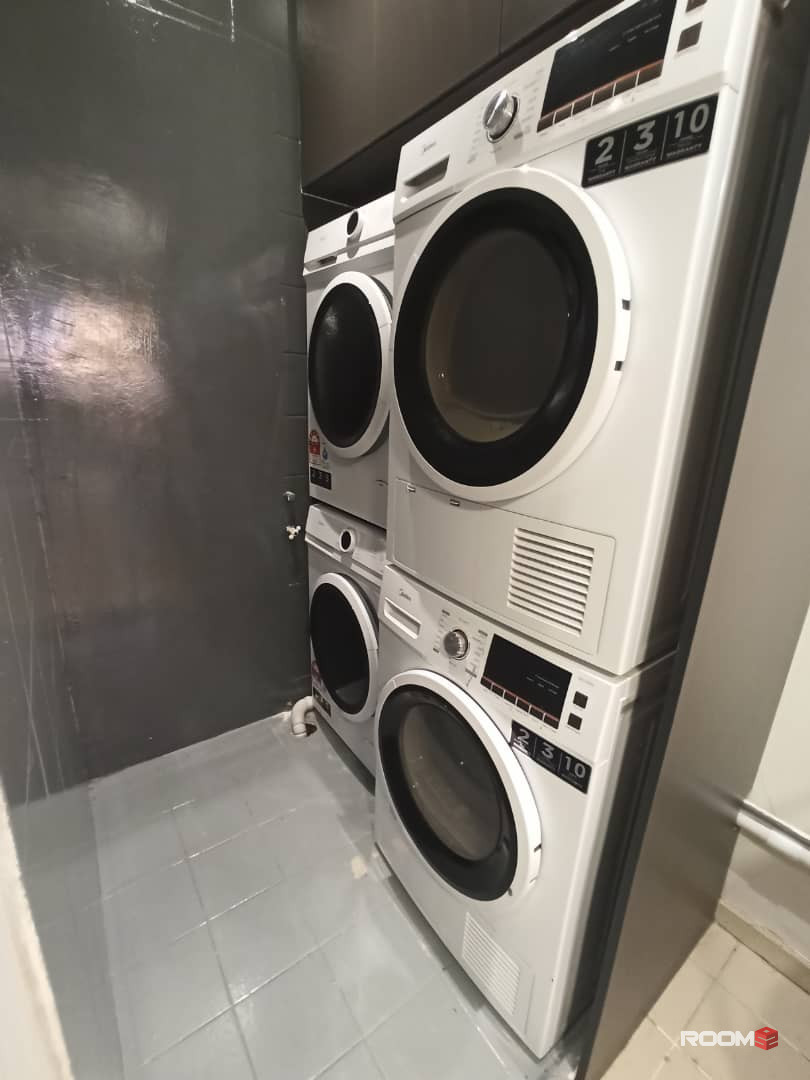 CHEAP MASTER QUEEN ROOM AT SWING & PILLOW A&N AT SS21 DAMANSARA