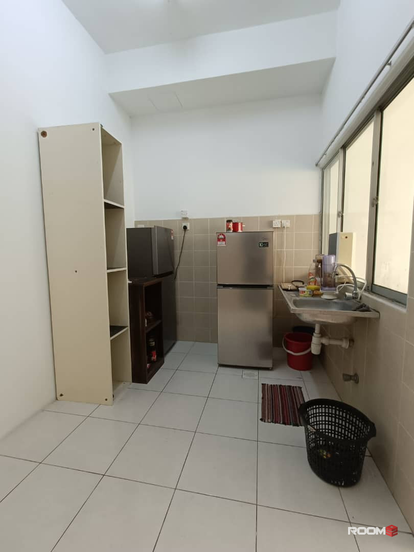 SINGLE ROOM AT👉JALAN SETIA INDAH U13 👈NEAR TO SETIA ECO ARDENCES, SETIA CITY MALL , JAYA GROCER ,BUKIT RAJA