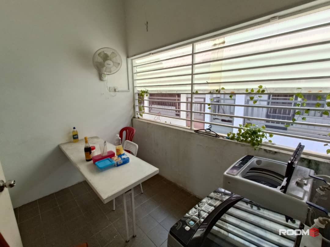 SINGLE ROOM AT👉JALAN SETIA INDAH U13 👈NEAR TO SETIA ECO ARDENCES, SETIA CITY MALL , JAYA GROCER ,BUKIT RAJA