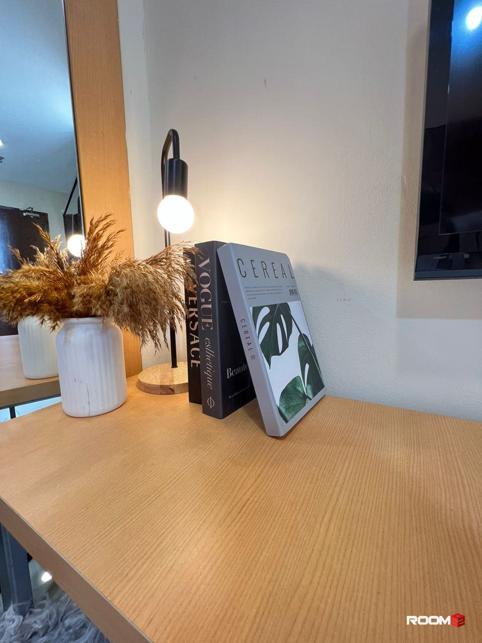 Near to 🚶‍♂️LRT Pusat Bandar Puchong 🚇 Master Room attach Toilet near Setia Walk