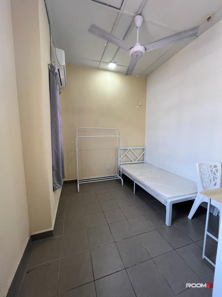 Room For Rent Fully Furnished at Kota Kemuning