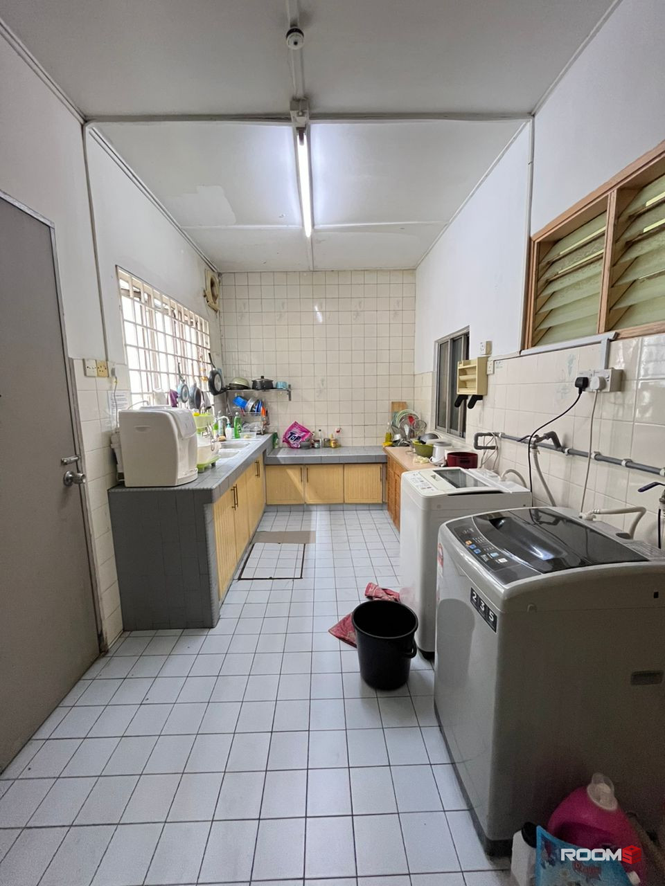 🆓💰 Free Deposit! 🛋️🛏️ Middle Room at SS2, Petaling Jaya 🏠🏞️ Easy Access to SS2 Park, The Hub SS2 🏞️🚀🏢