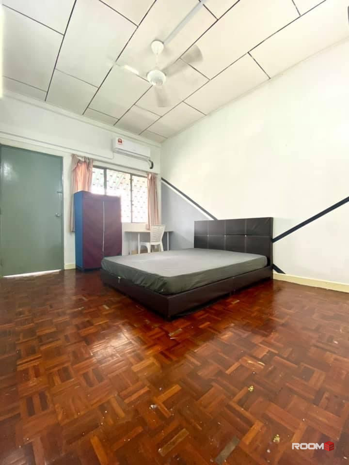 🚩🚩SS2 HOT UNIT MASTER ROOM WITH BATHROOM