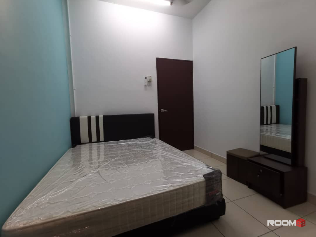 Bandar Puteri Klang Middle Room