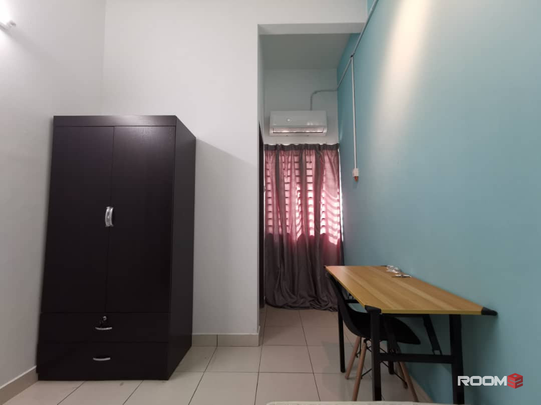 Bandar Puteri Klang Middle Room