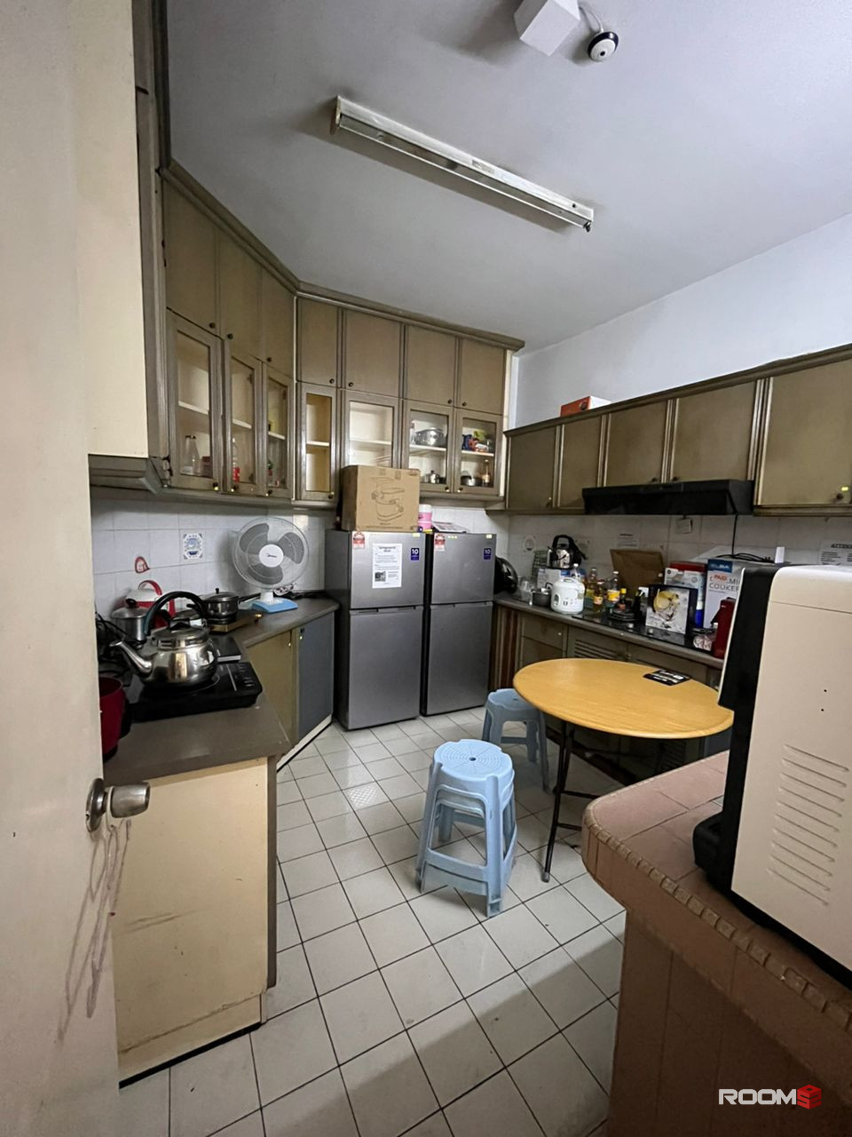 💥😍 PJ SS22, Single Room with AC and Furniture ❄️🪑🛏️ Near Megah Rise Mall 🏙️🛍️🚶‍♂️