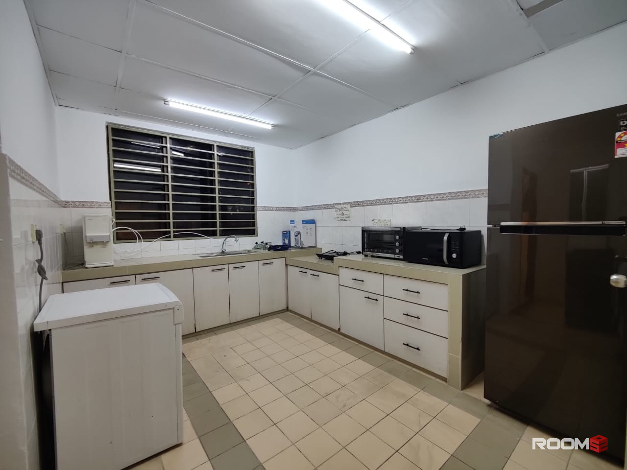 Double Decker with Private Attached Bathroom (Direct Link Bridge to Sunway University) @ Lagoon View Sunway