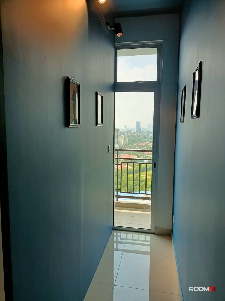 Room for rent at SKS Habitat @ Larkin JB Town Area