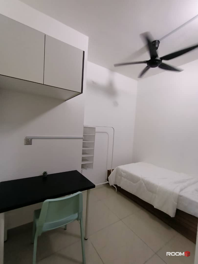 Room for rent at SKS Habitat @ Larkin JB Town Area