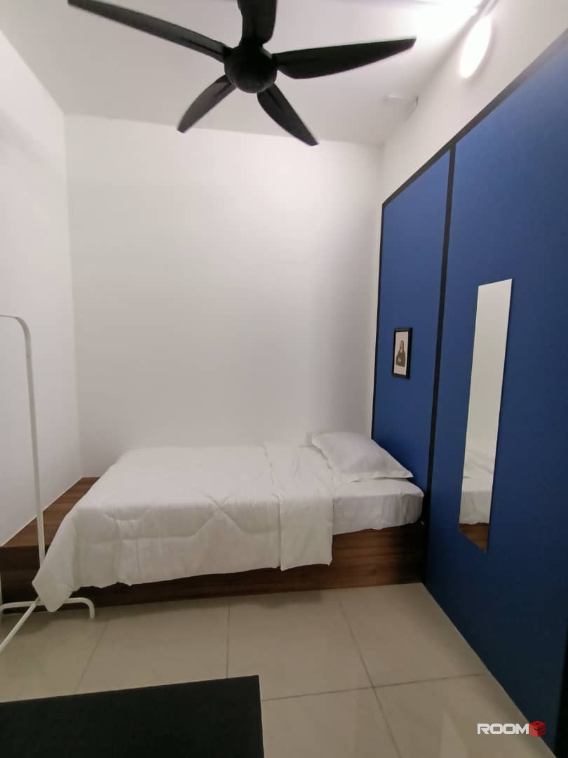 Room for rent at SKS Habitat @ Larkin JB Town Area