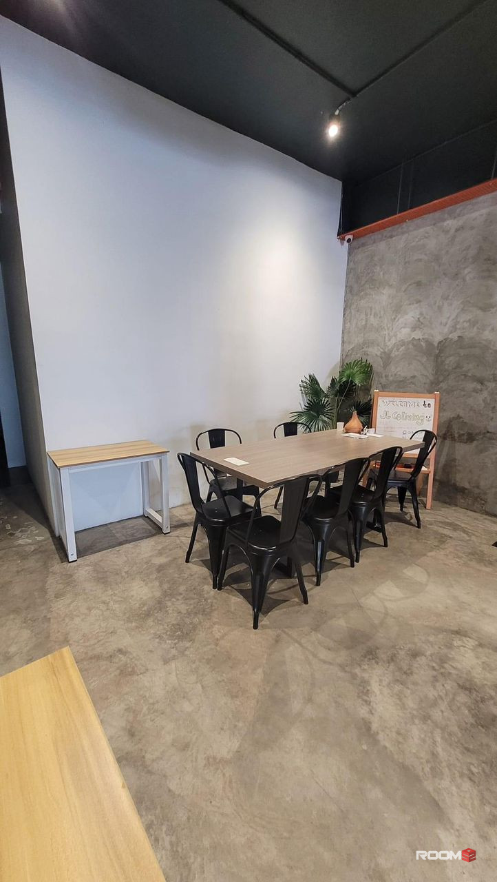 😍SUBANG JAYA PRIVATE ROOM FOR RENT😍ZERO DEPOSIT APPLY💥🚶‍♂️🚗Nearby Location: 📚MTI College - 6 mins Drive 📚Schwin C
