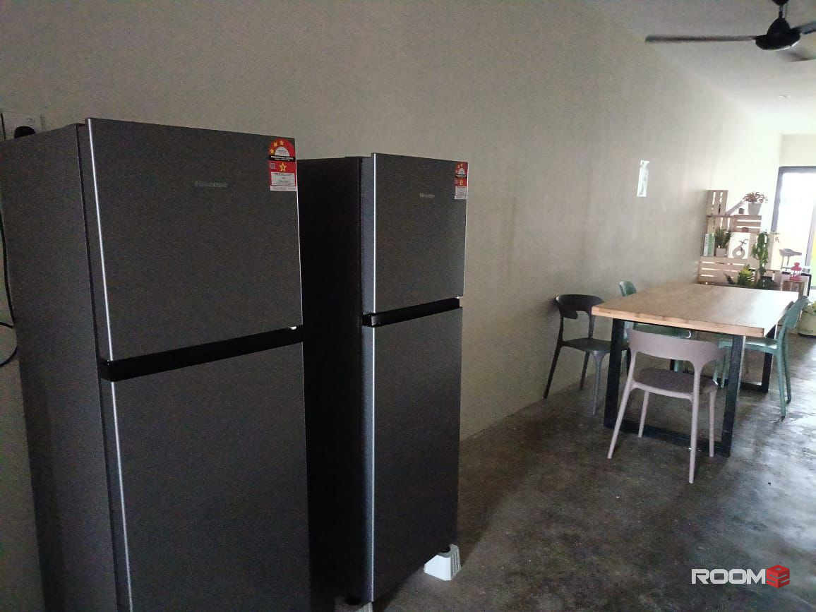 Raya Offer 🌙 Near Pasar Seni LRT 🚶 Zero Deposit Room + Toilet for Rent