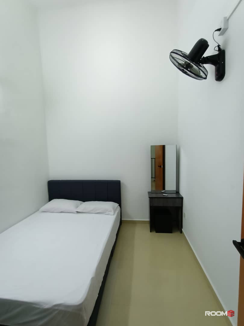 Female room at Taman Bukit Indah @ Iskandar Puteri
