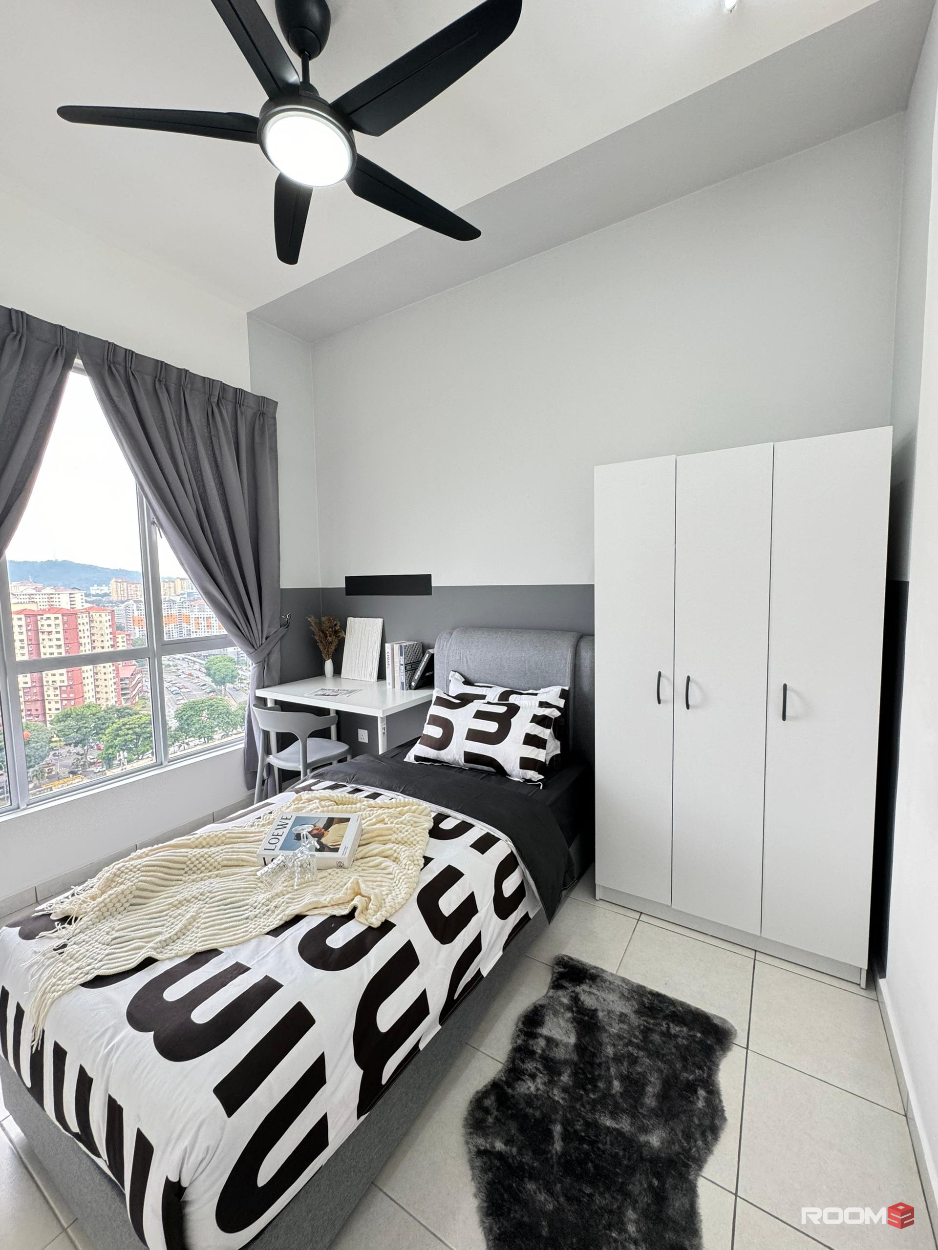 [Female je] New 100% Pixel City room 1min walk to LRT Salak Selatan
