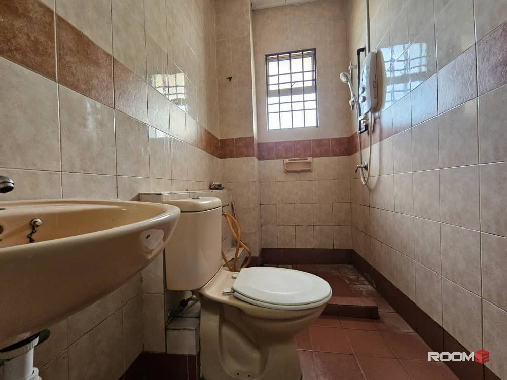 Bandar Bukit Tinggi 2 Master Room