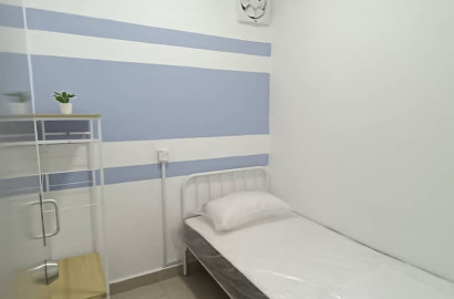 Male Room for rent at Larkin Heights @ Larkin Idaman