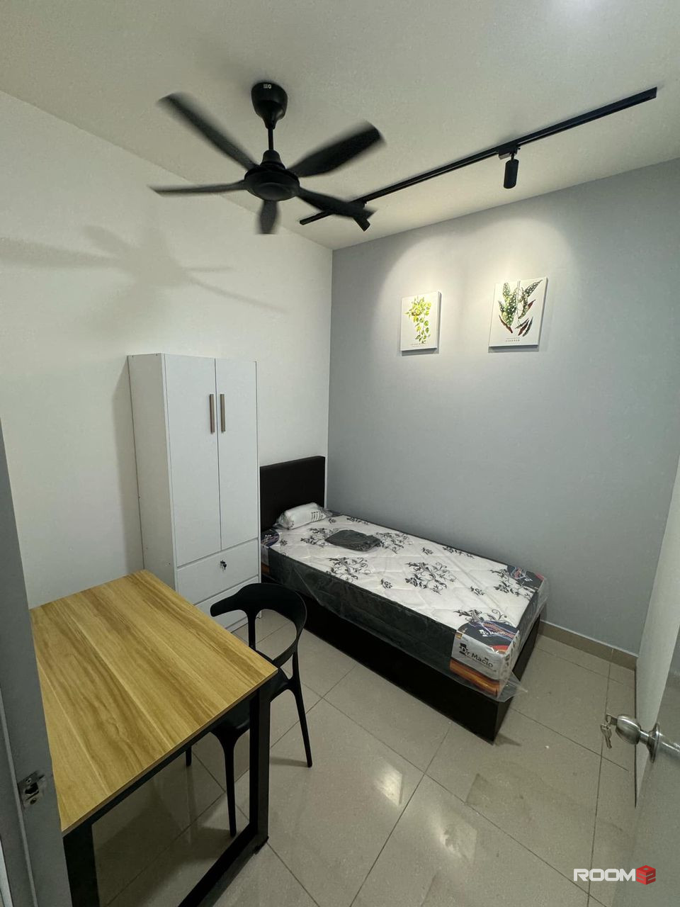 Residence Suasana Damansara Damai MediumRoom for rent