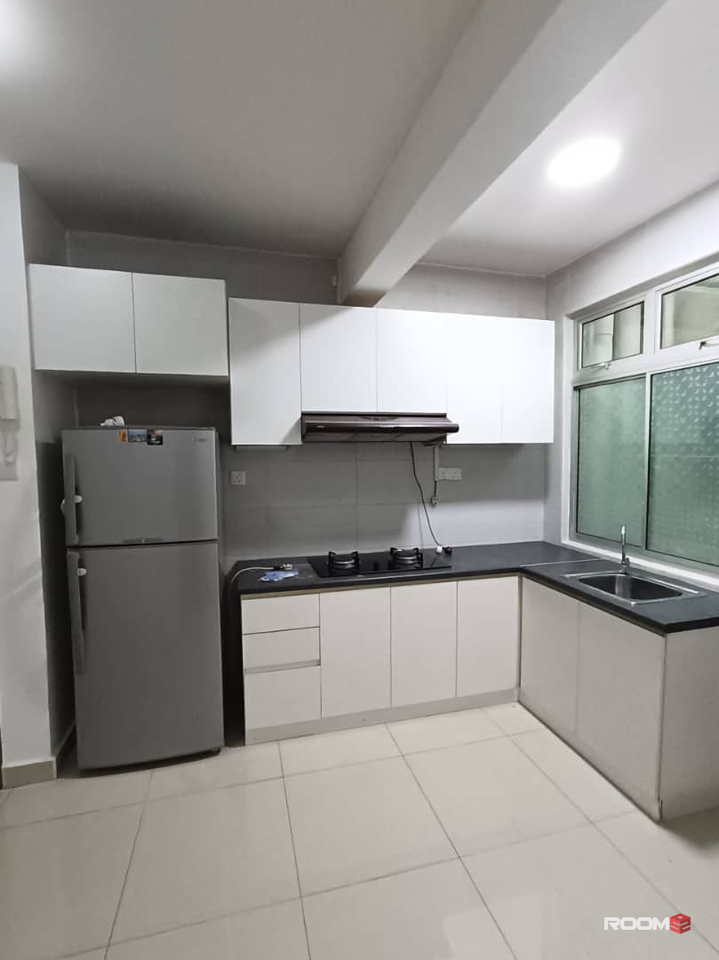 Room renting for rent at Larkin Height @ Larkin Idaman