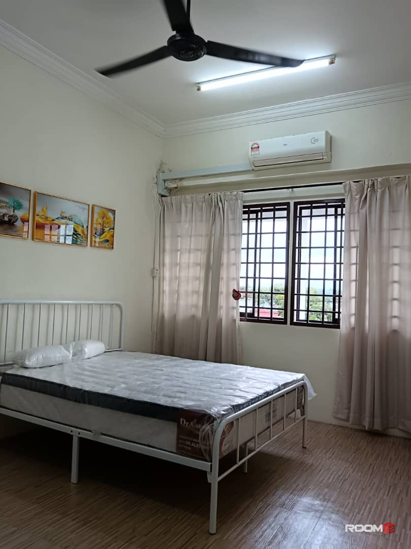 Female room at Taman Ungku Tun Aminah @ Skudai