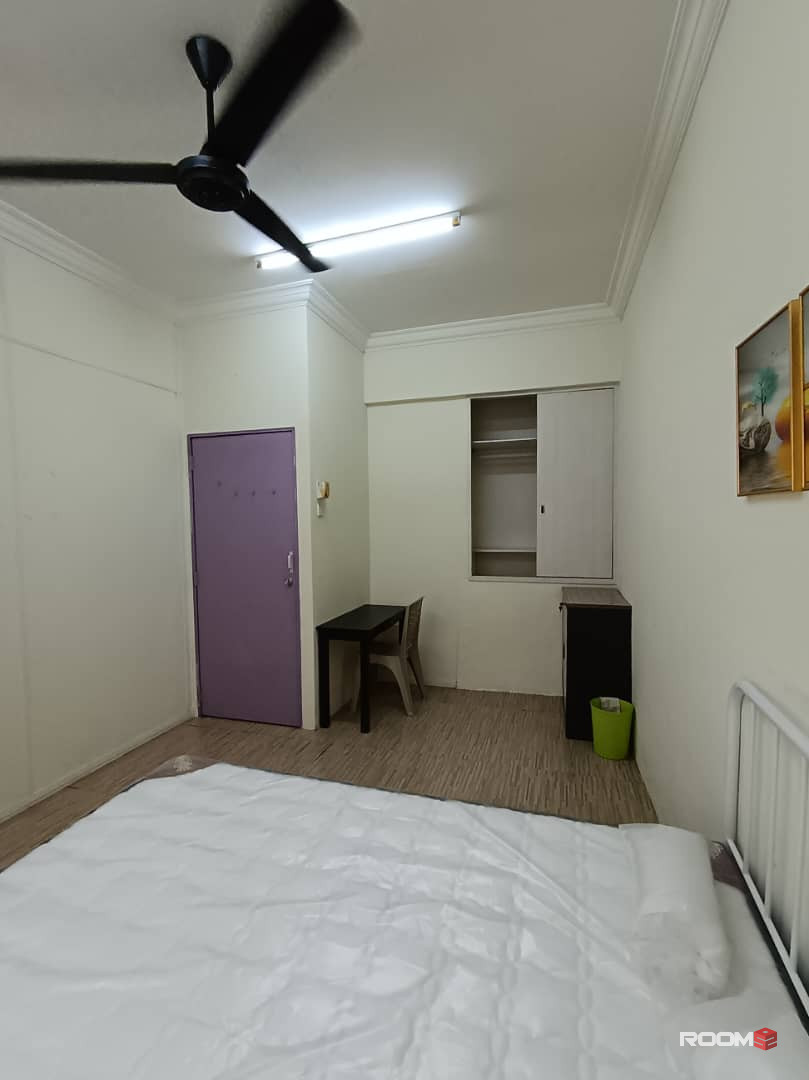 Female room at Taman Ungku Tun Aminah @ Skudai