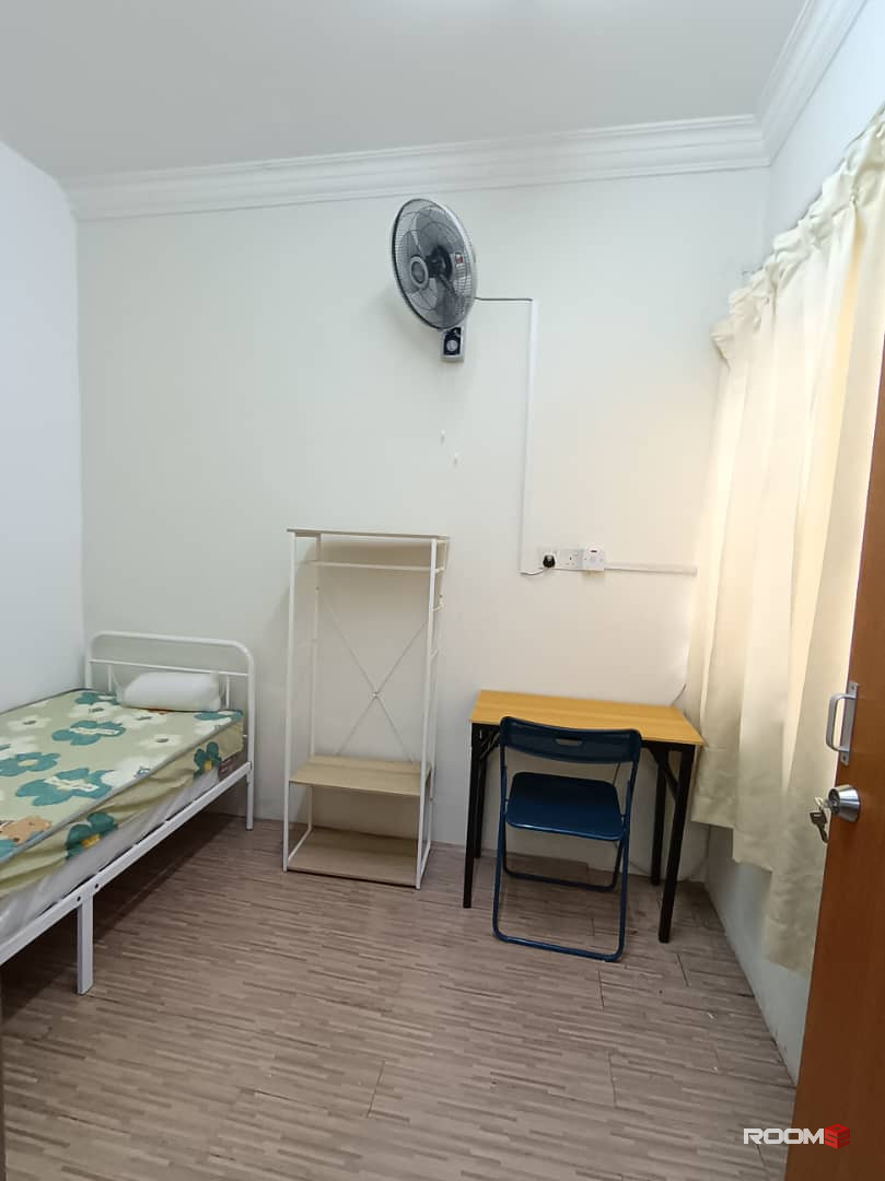 Female room at Taman Ungku Tun Aminah @ Skudai