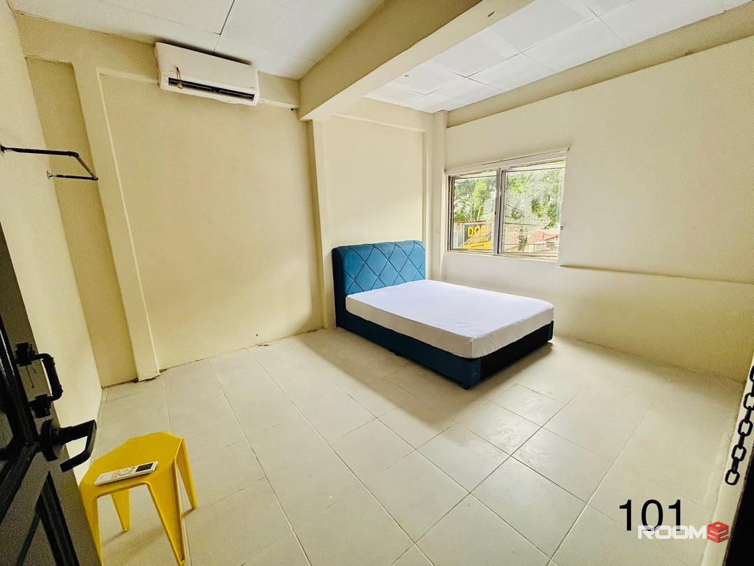 SS3, PETALING JAYA, MASTER ROOM TO RENT IN CASAVILLA  , ZERO DEPOSIT