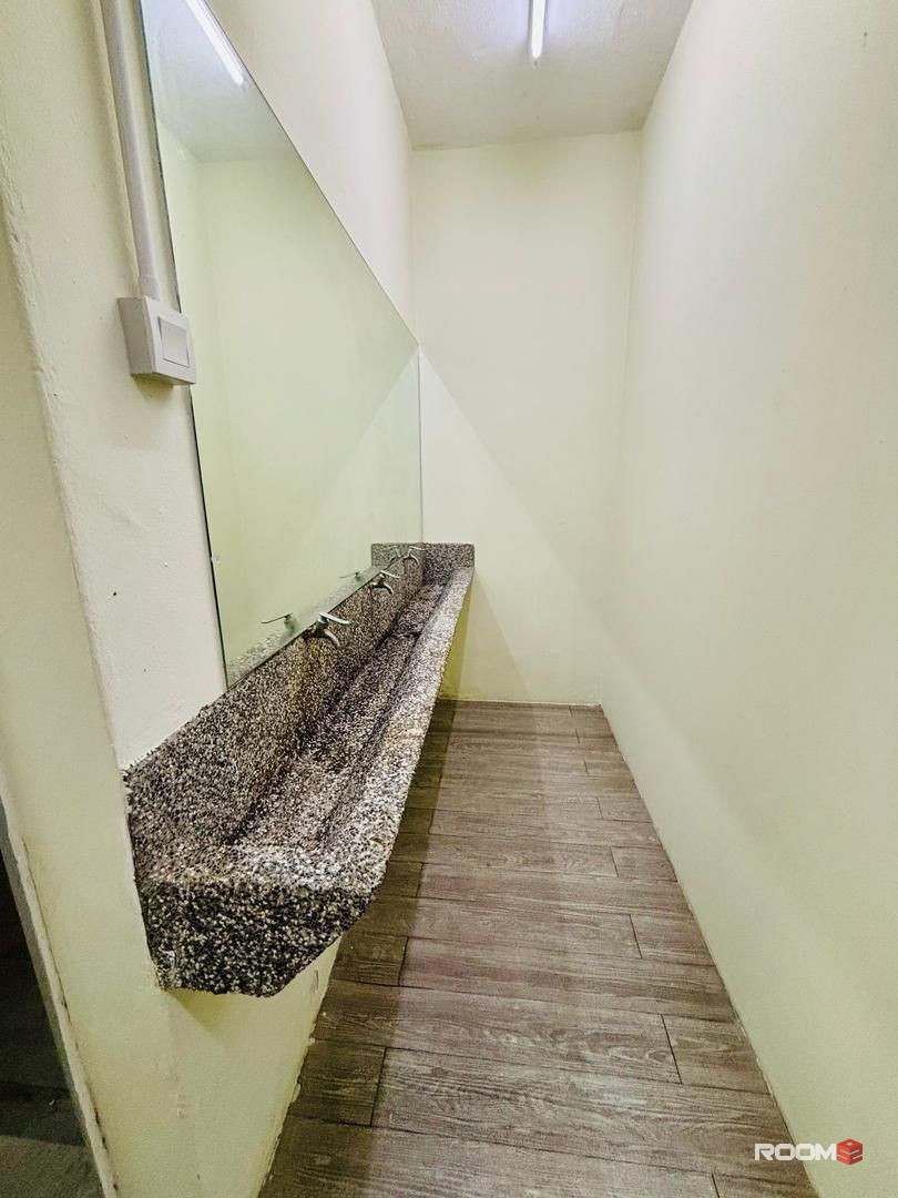 SUBANG JAYA , SINGLE ROOM TO RENT SS15, ZERO DEPSOIT