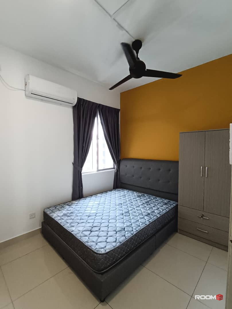 Room for rent at Aliff Avenue @ Damansara Aliff Tampoi