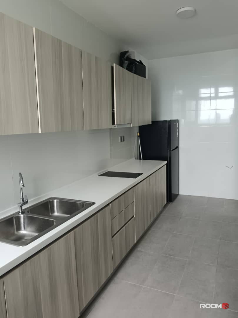 Room for rent at Paragon Suites @ CIQ JB Town