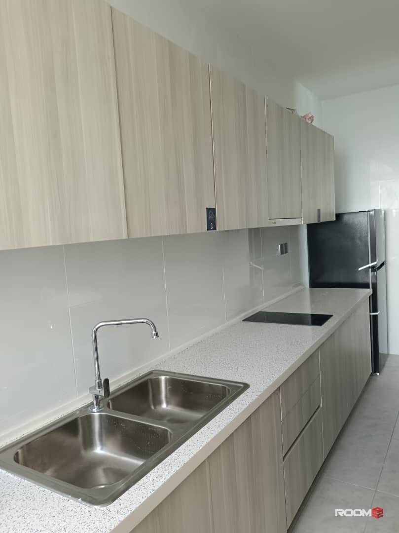 Room for rent at Paragon Suites @ CIQ JB Town