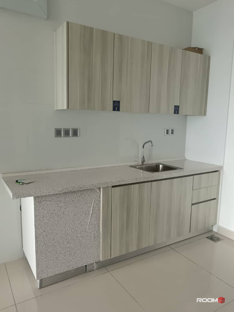 Room for rent at Paragon Suites @ CIQ JB Town