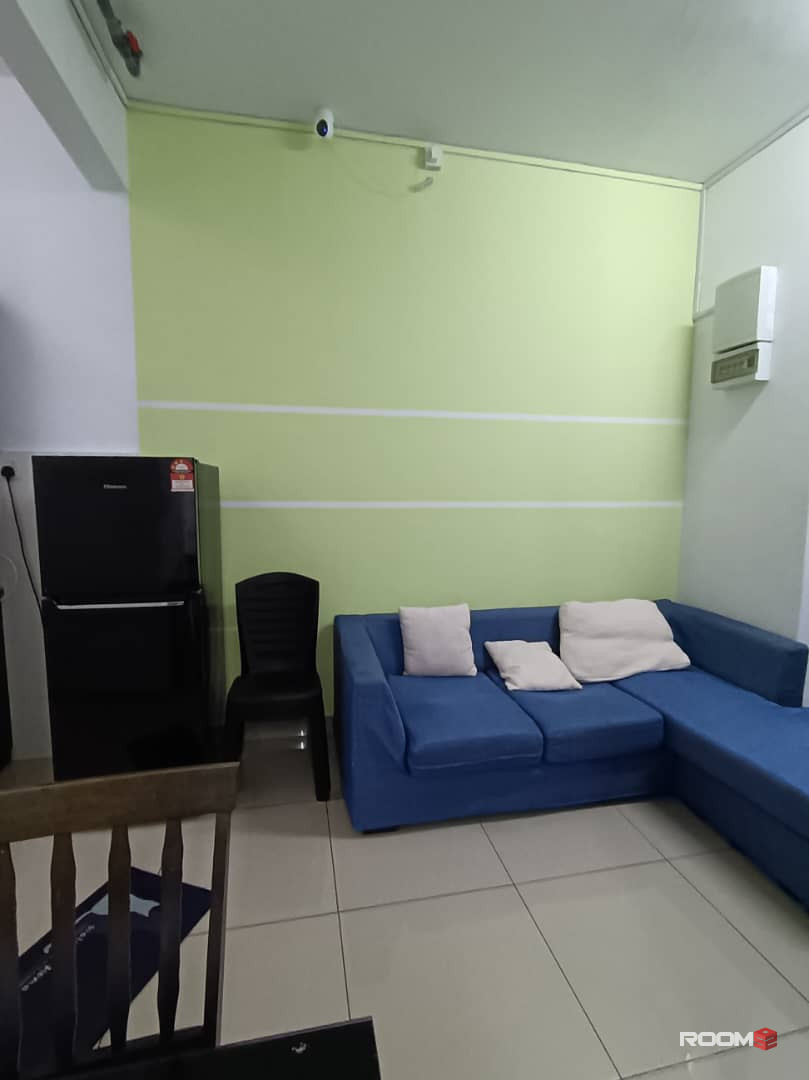 Male room for rent at Suriamas Suite @ Larkin JB