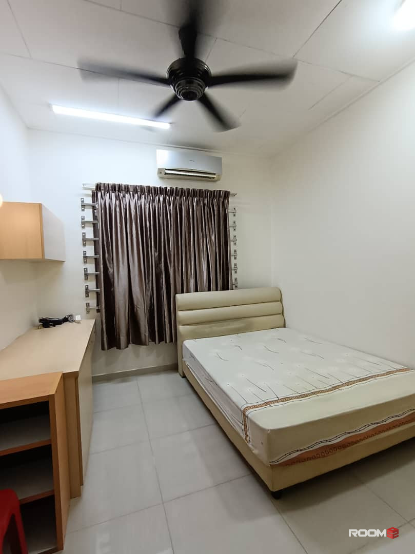 Room for rent at Taman Pelangi @ Johor Bahru