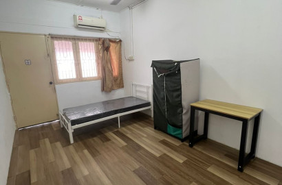 AFFORDABLE SINGLE ROOM @ SS2