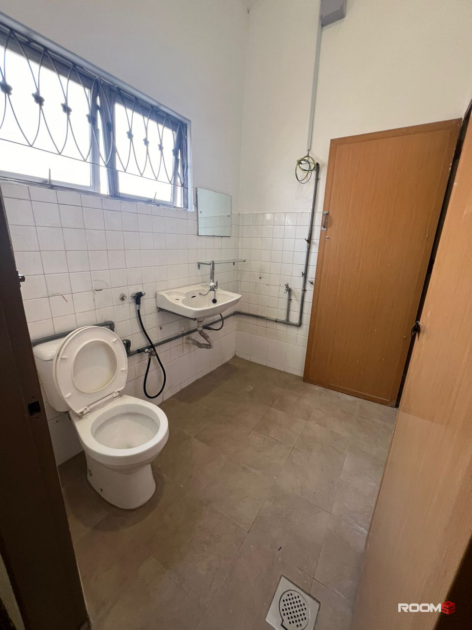 Cozy & Affordable FEMALE UNIT Single Room to Rent @ SS2