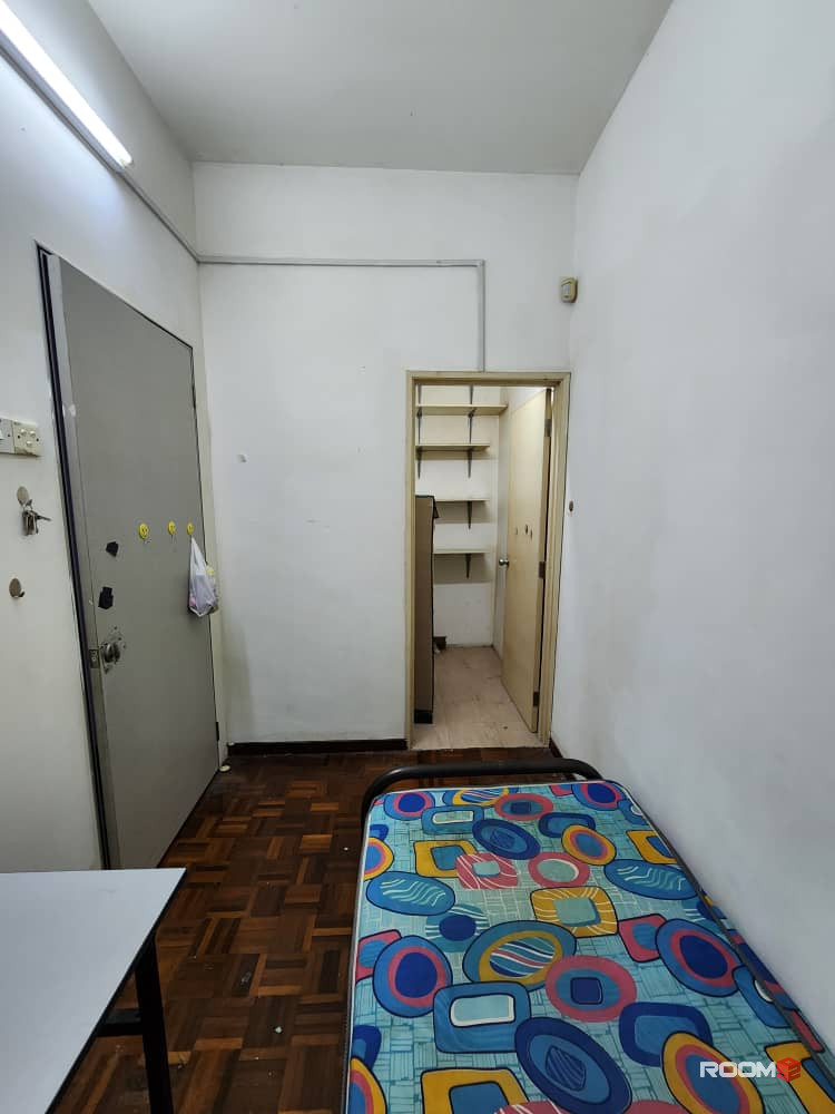 Single Room at Pusat
