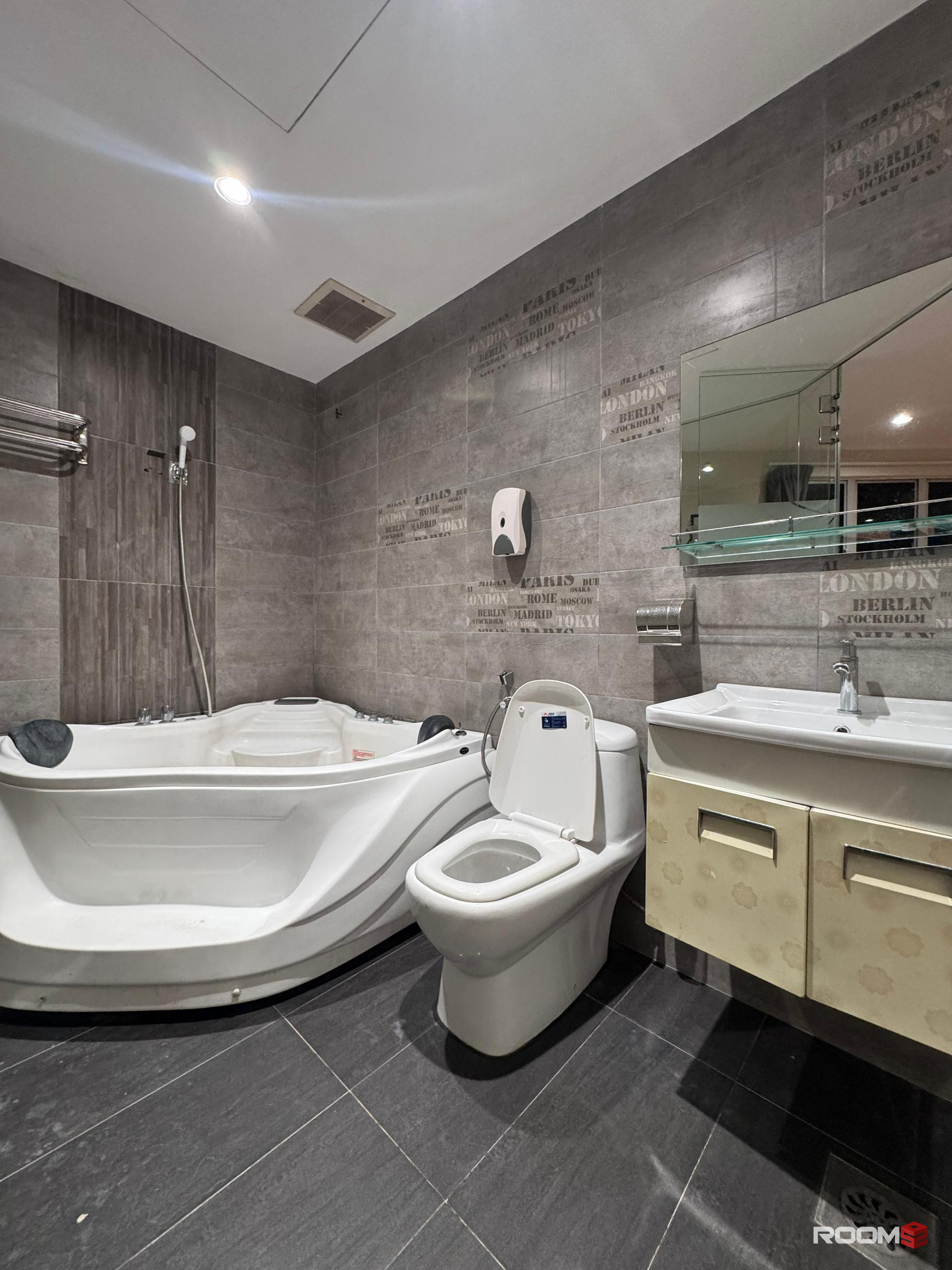 TAMAN INTAN, KLANG, MASTER ROOM TO RENT, ZERO DEPOSIT