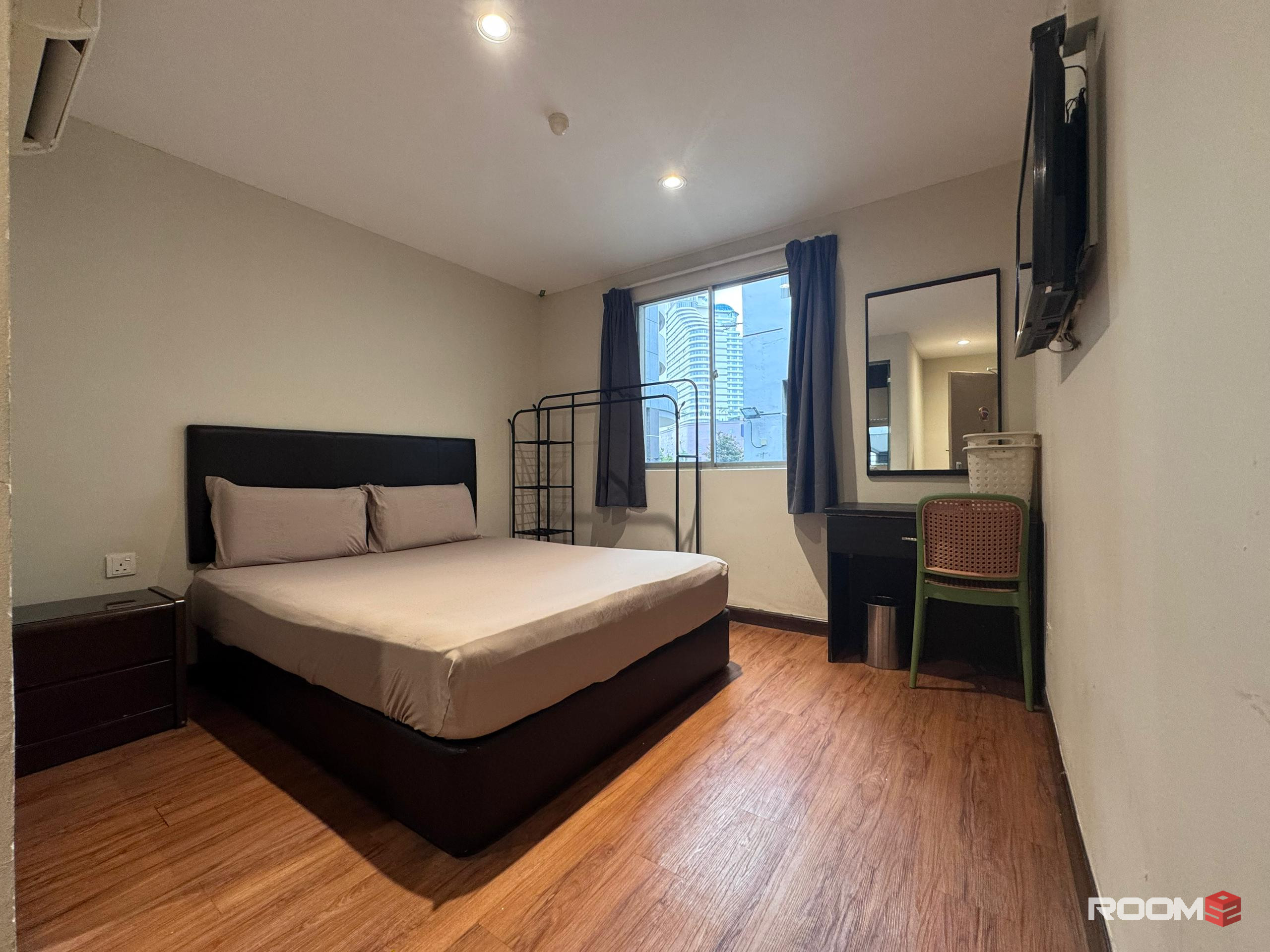 Taman Intan, Hot Ballon Coliving To Rent, Zero Deposit