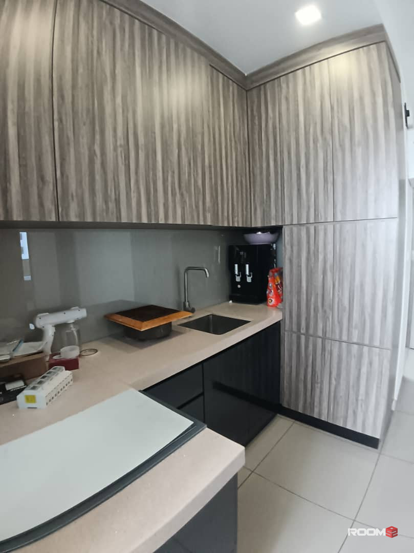 Female room for rent at Austin Regency @ Mount Austin JB
